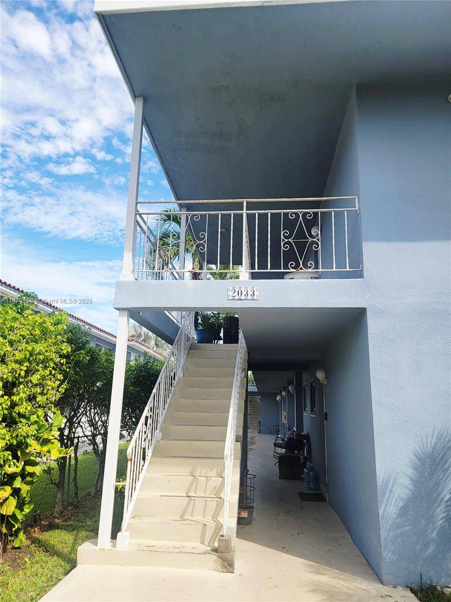 2033 Calais DrMiami Beach - Condo 1-4 Stories,Condo condo unit 2 - picture