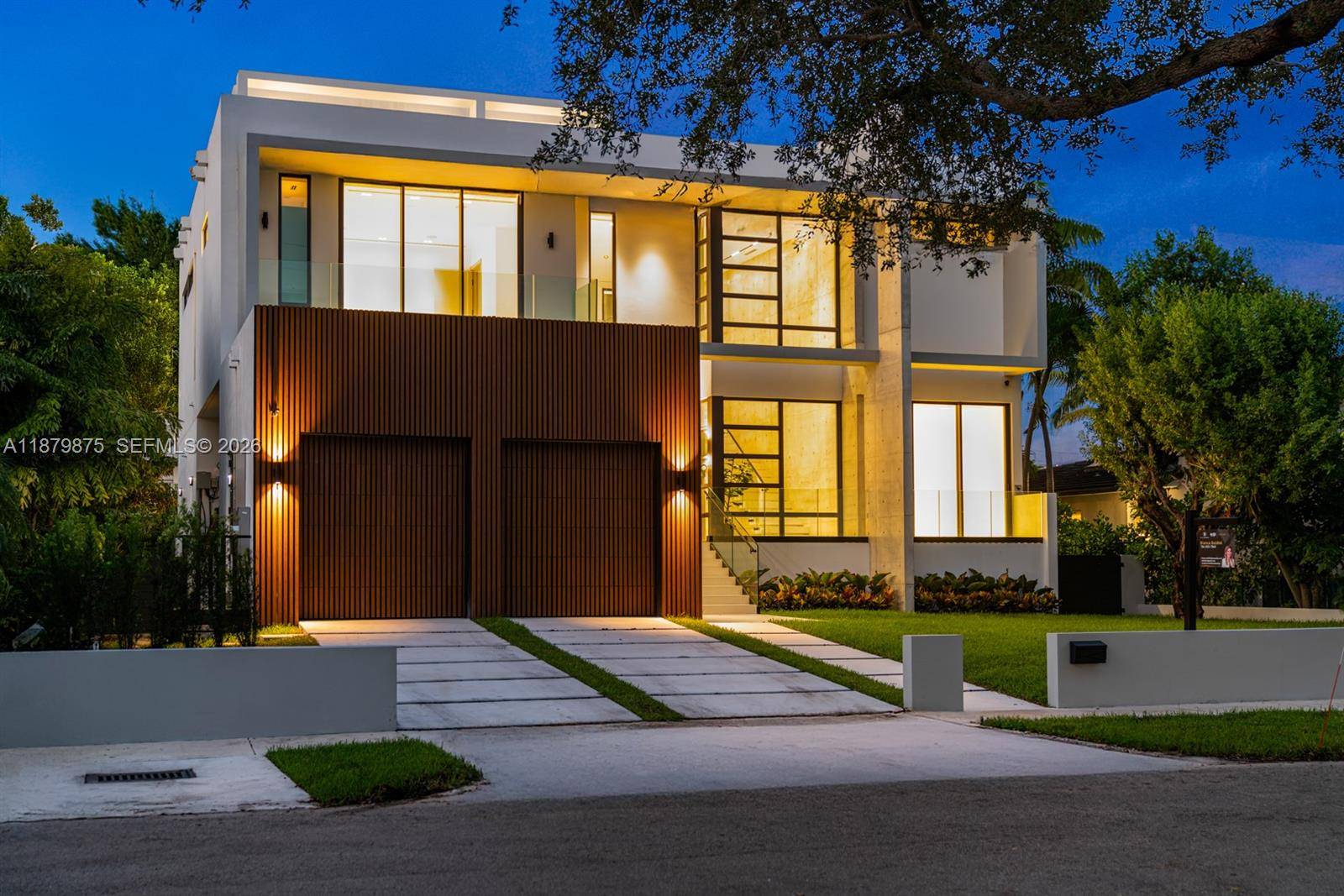 1379 NE 104th StMiami Shores - picture