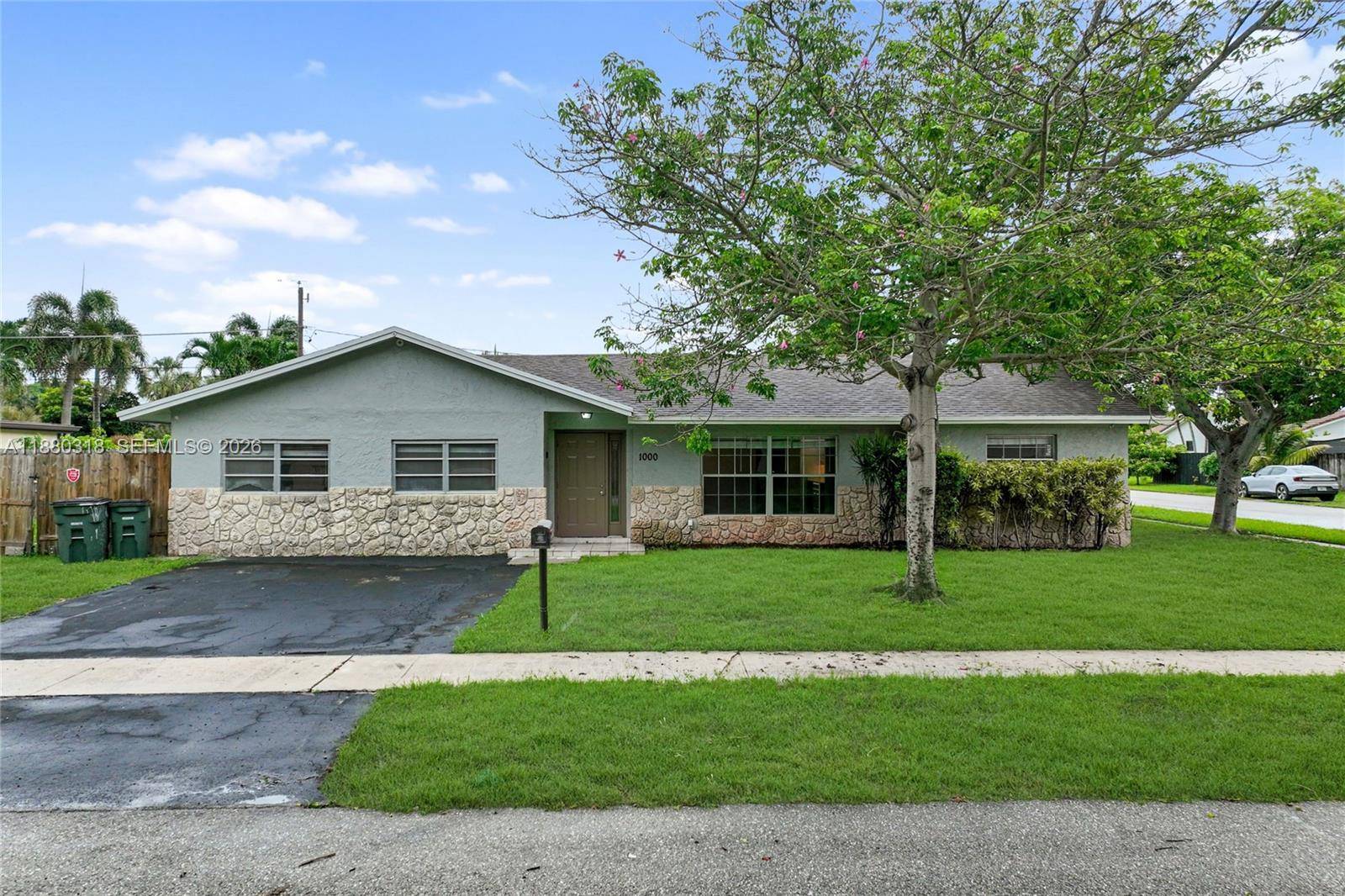 1000 NW 17th AveBoca Raton - picture