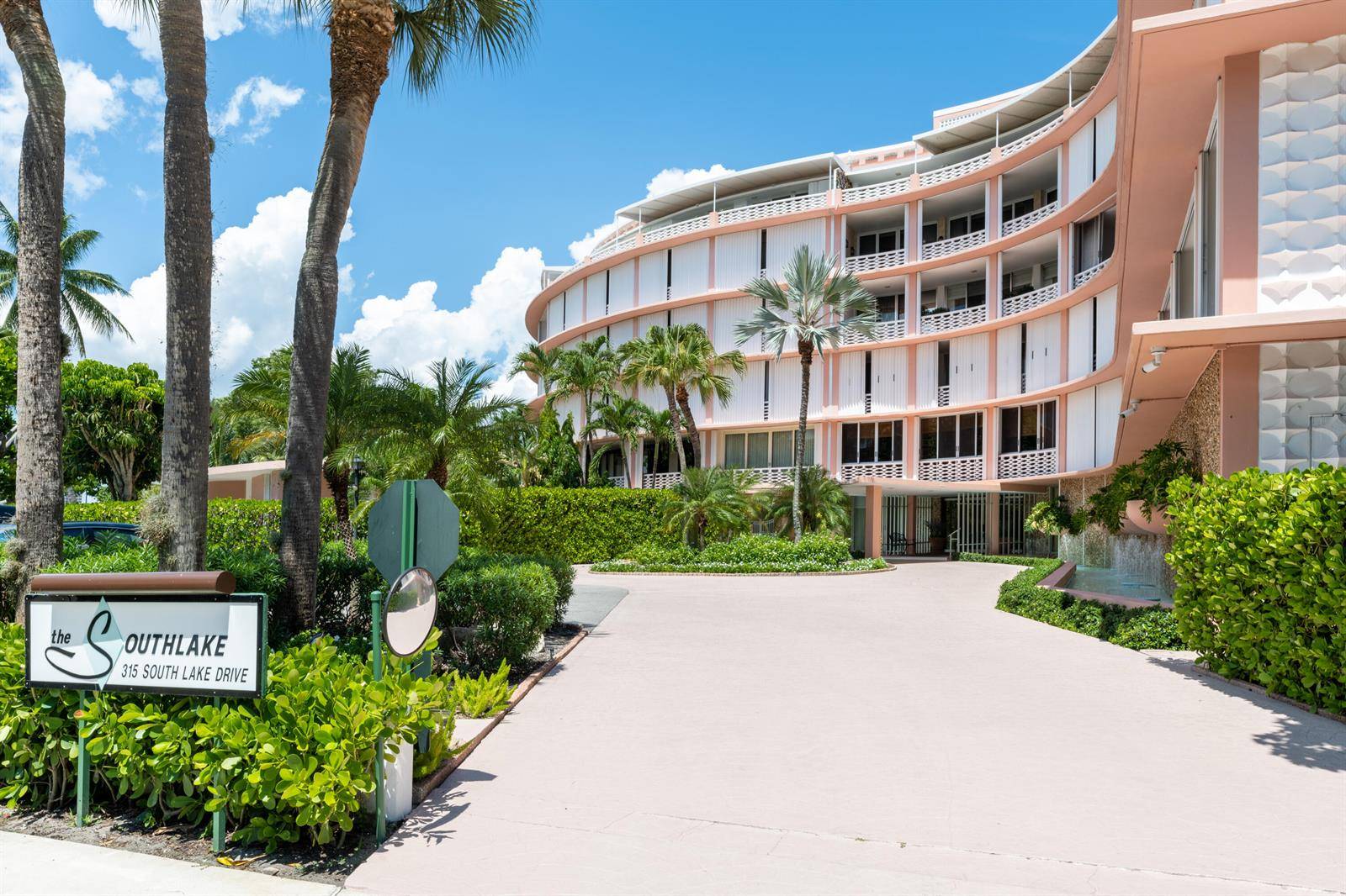 315 S LakePalm Beach - SOUTHLAKE CONDOMINIUM condo unit Ph C - picture