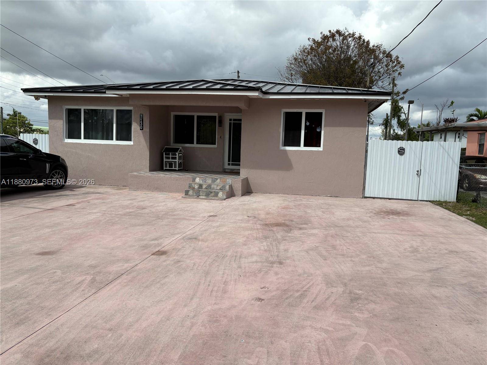 7130 NW 21st CtMiami - picture