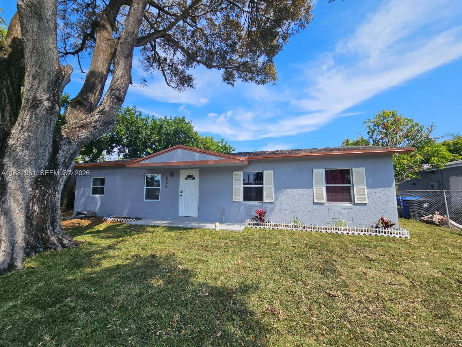 325 SW 80th TerNorth Lauderdale - picture