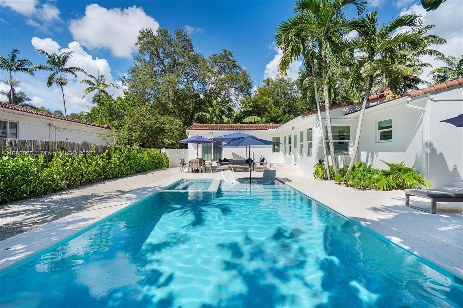 9357 NE 9th PlMiami Shores - picture