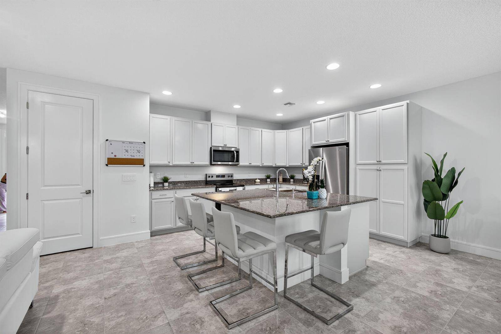 16131 OakviewWestlake - picture