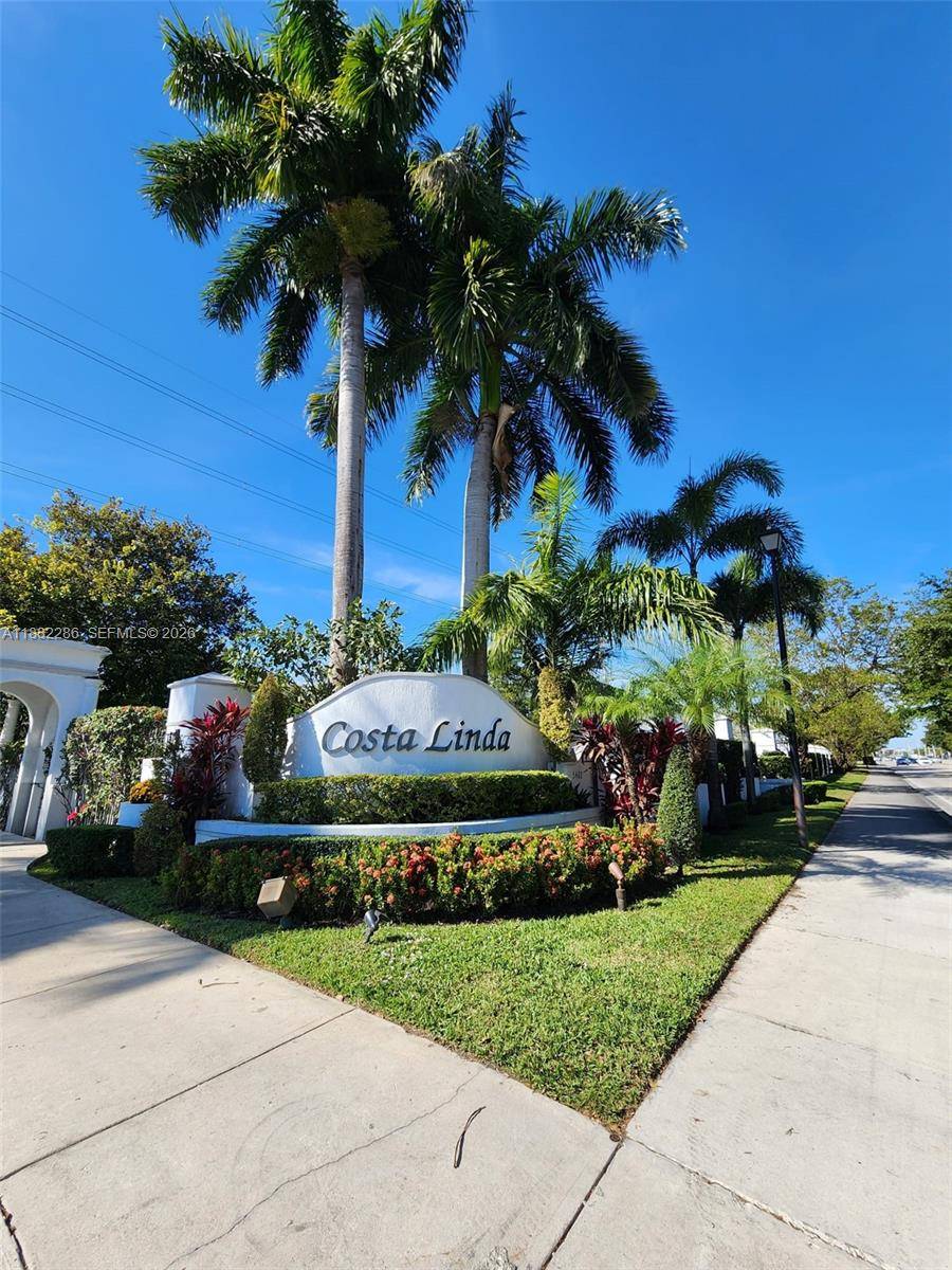 5570 NW 107th AveDoral - Townhouse/Villa-Annual,Townhouse condo unit 902 - picture