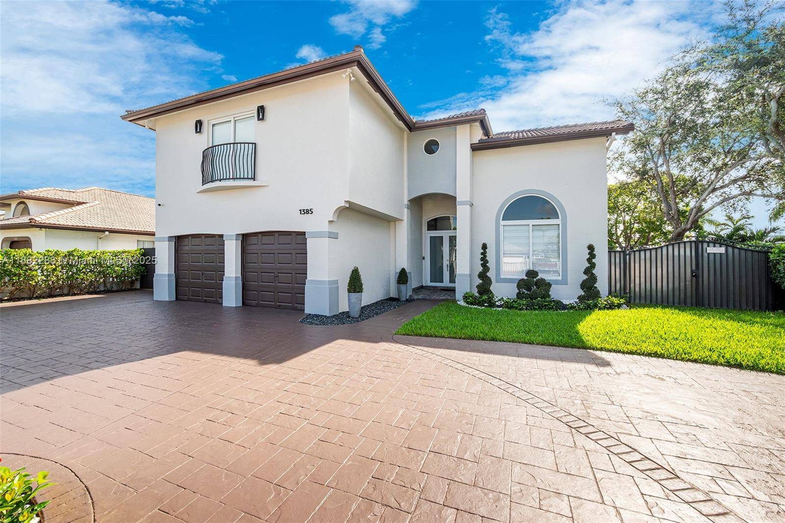 1385 SW 143rd CtMiami - picture