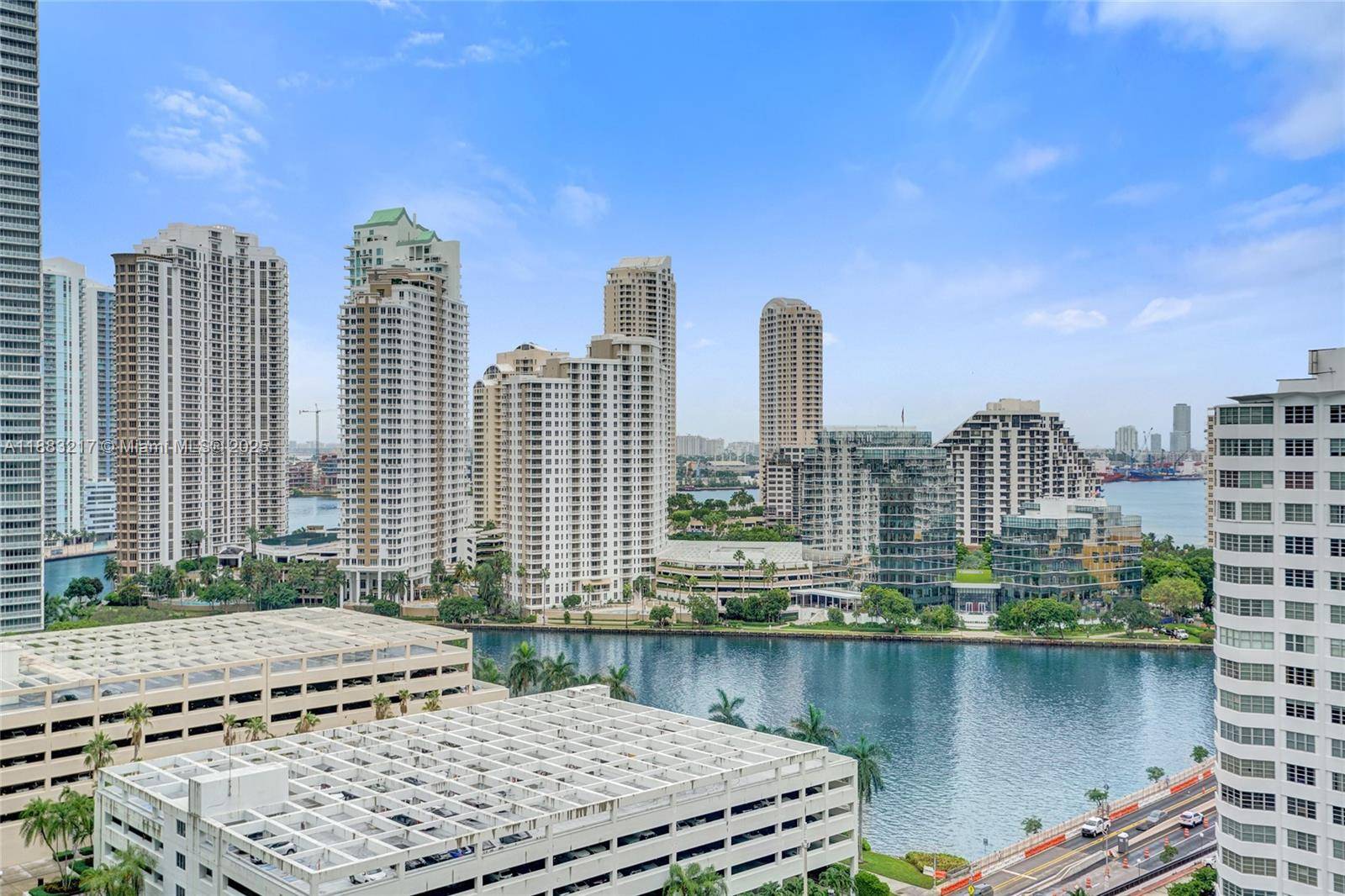 950 Brickell Bay DrMiami - Condo 5+ Stories,Condo condo unit 1704 - picture