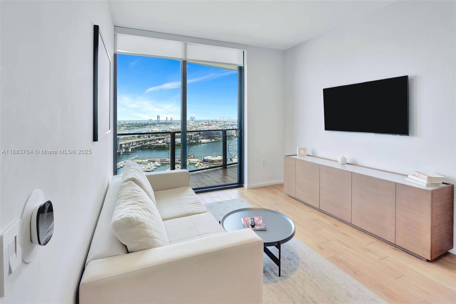 398 NE 5th StMiami - Condo-Hotel,Condo condo unit 2410 - picture