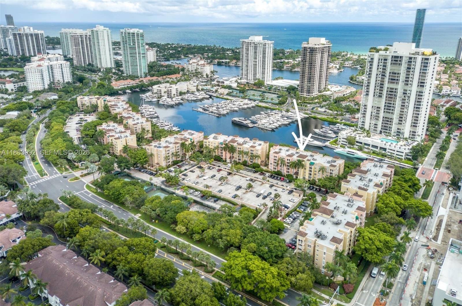 19601 E Country Club DrAventura - THE YACHT CLUB AT AVENTURA condo unit 7308 - picture
