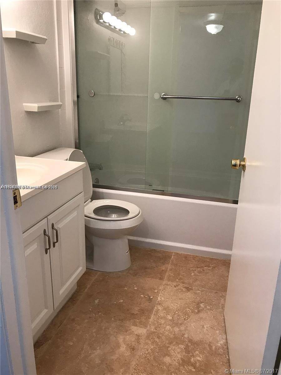 10288 NW 9th St CirMiami - Condo 5+ Stories,Condo condo unit 205 - picture