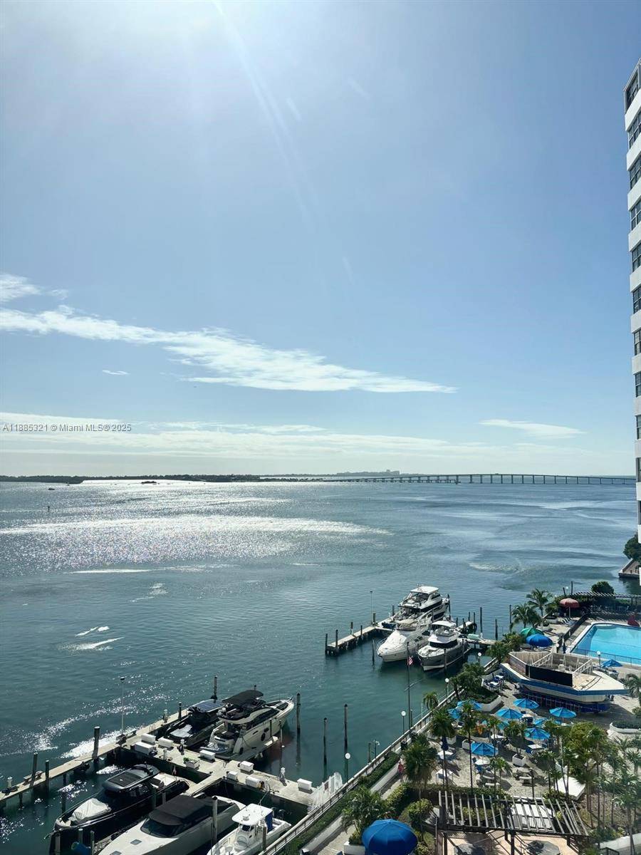 801 Brickell Bay DrMiami - Apartments-Annual,Condo condo unit 1067 - picture