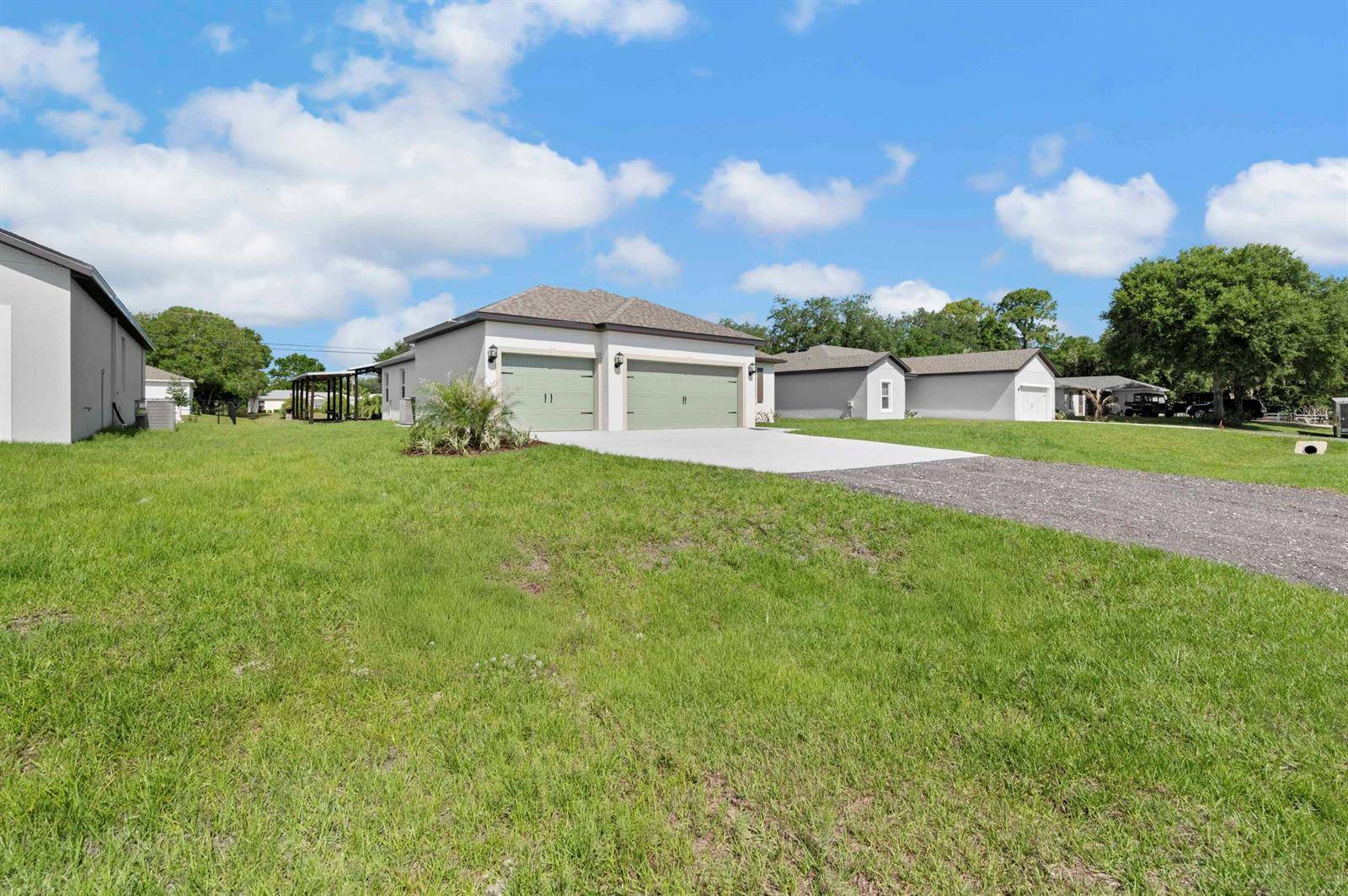 2583 SW ChestnutPort St. Lucie - picture