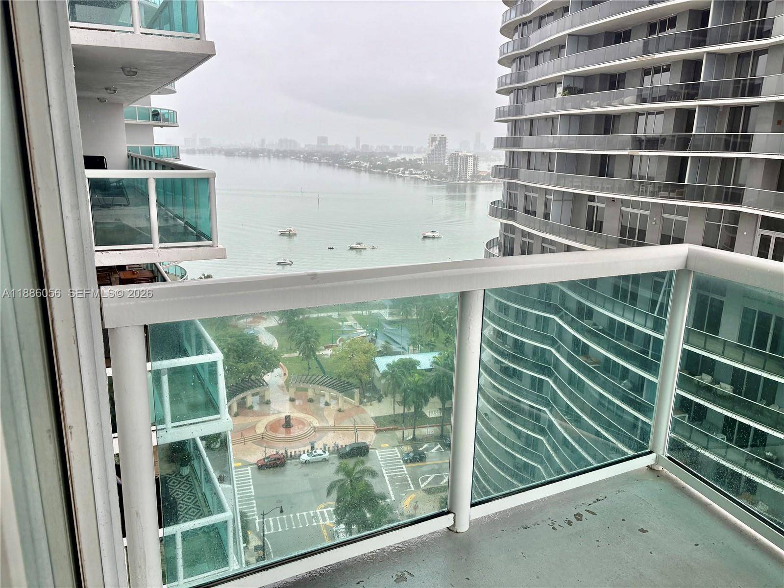 1800 N BAYSHORE DRMiami - Condo/Co-Op/Annual,Condo condo unit 1715 - picture