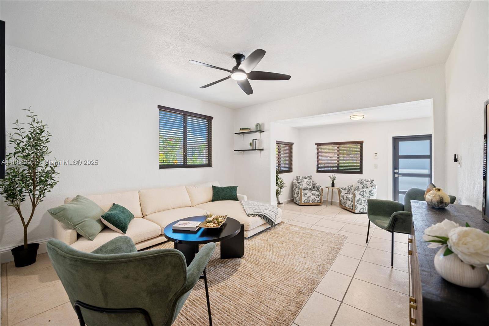 944 SW 10th AveMiami - picture