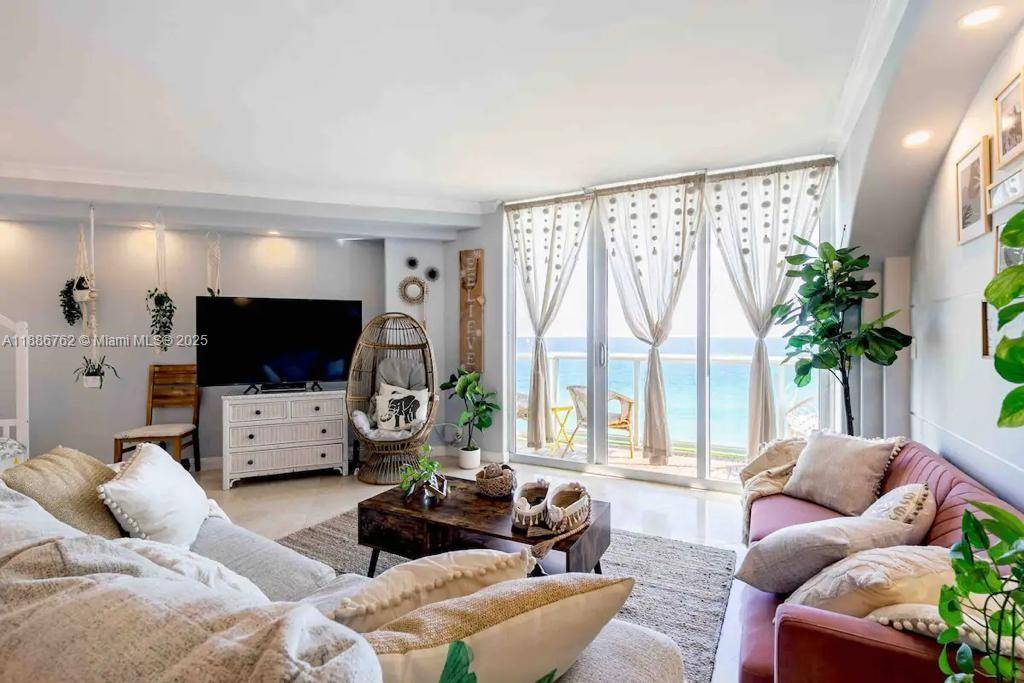3901 S Ocean DrHollywood - Condo 5+ Stories,Condo condo unit 14L - picture