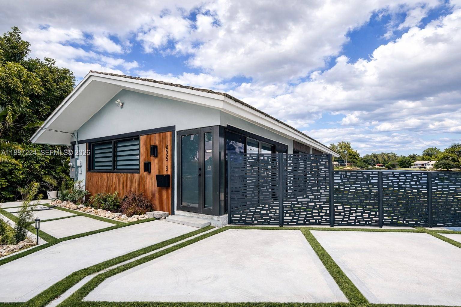 425 NE 103rd StMiami Shores - Single Family-Annual,House condo unit 425 - picture