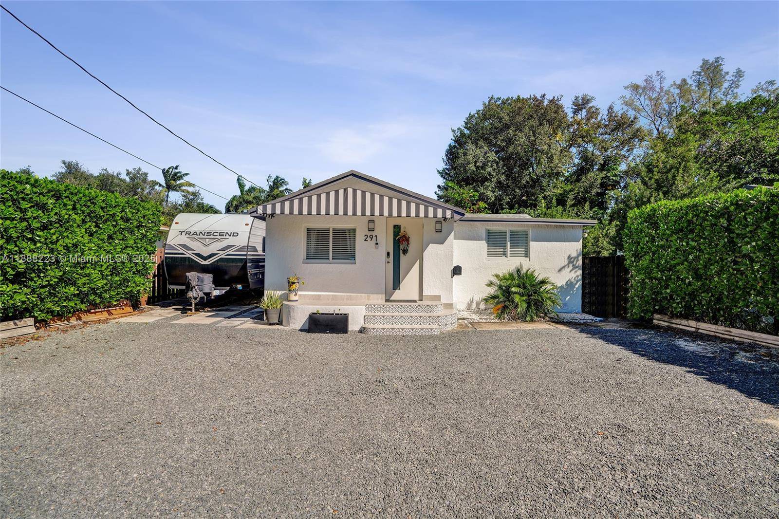 291 NW 95th StMiami - picture