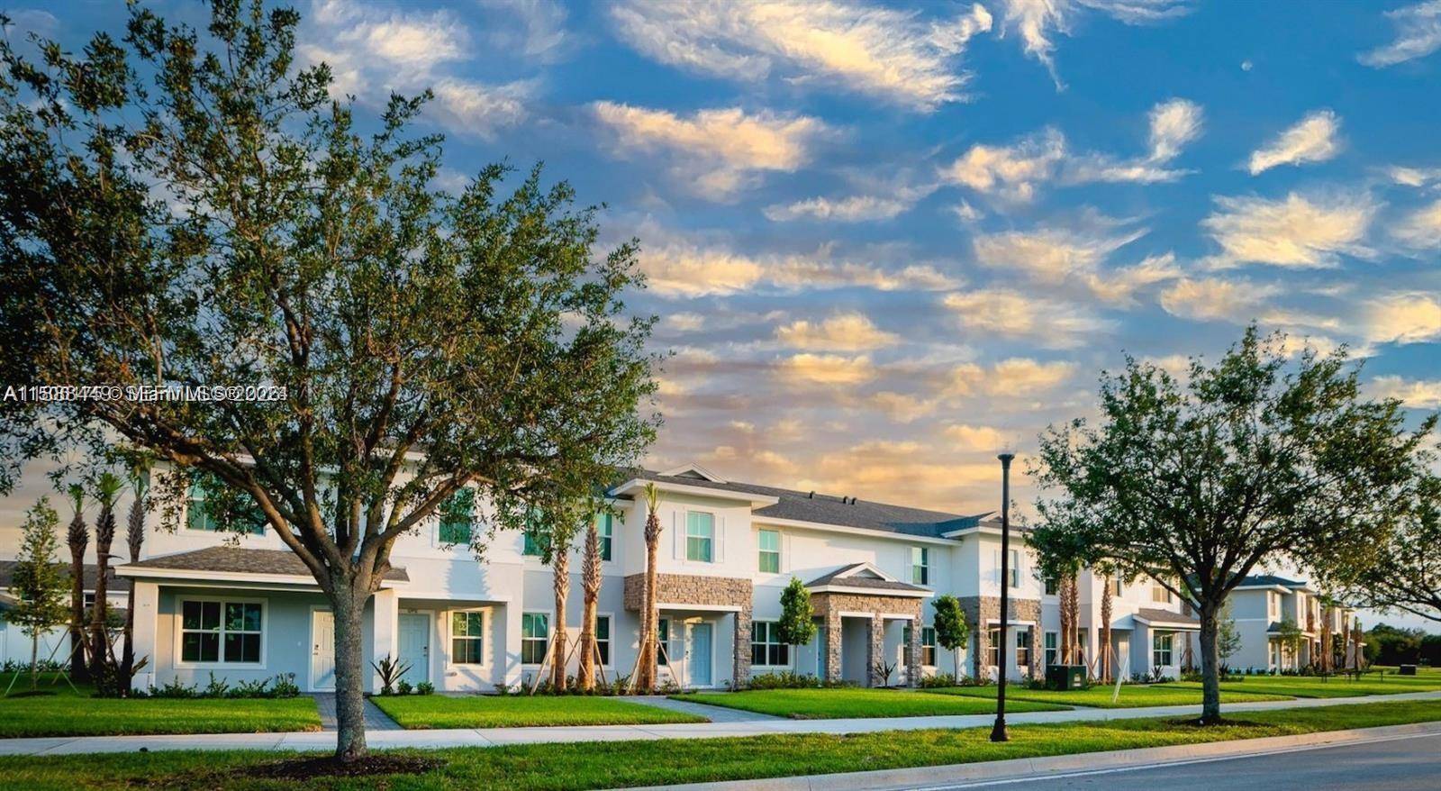 10241 SW Newberry AvePort St. Lucie - Townhouse/Villa-Annual,Townhouse condo unit B1 - picture