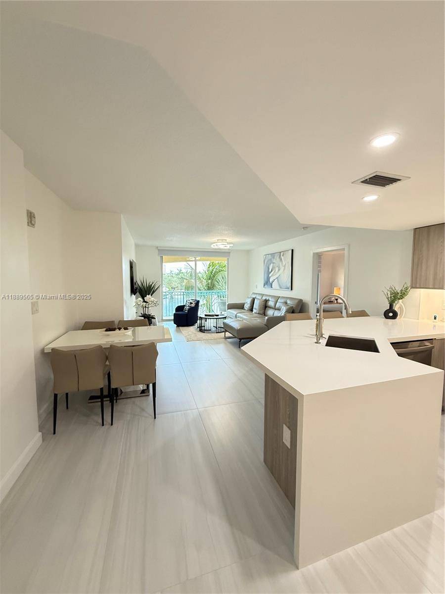 201 Golden Isles DrHallandale Beach - HALLANDALE BEACH PRIVATE condo unit 302 - picture