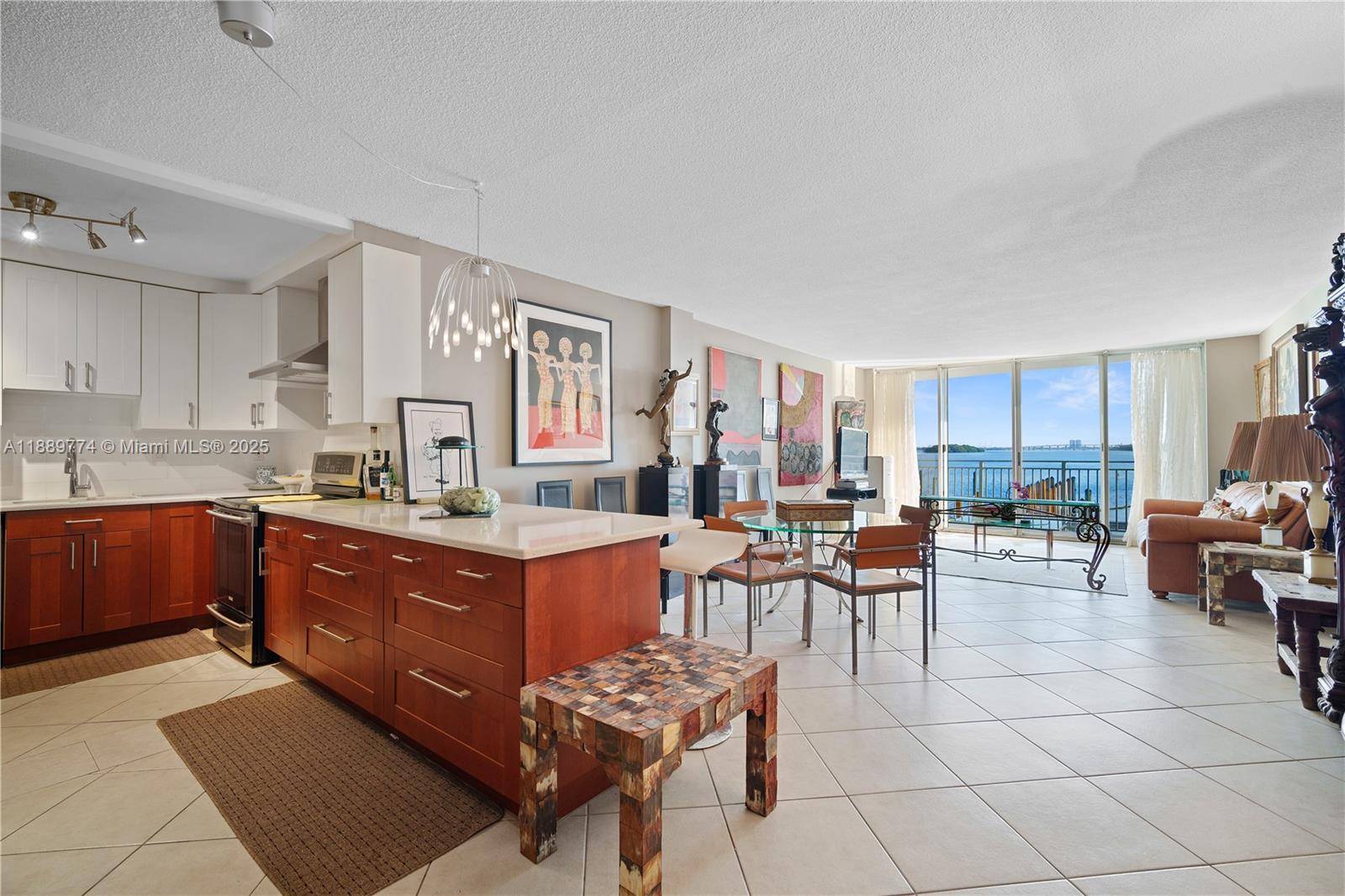 770 NE 69th StMiami - PALM BAY CONDOMINIUM condo unit 2H - picture