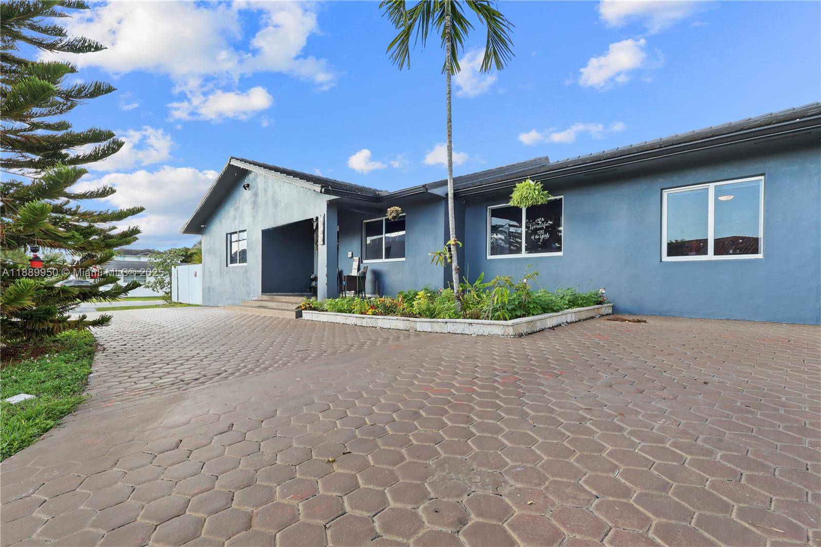 9795 NW 27th TerDoral - picture