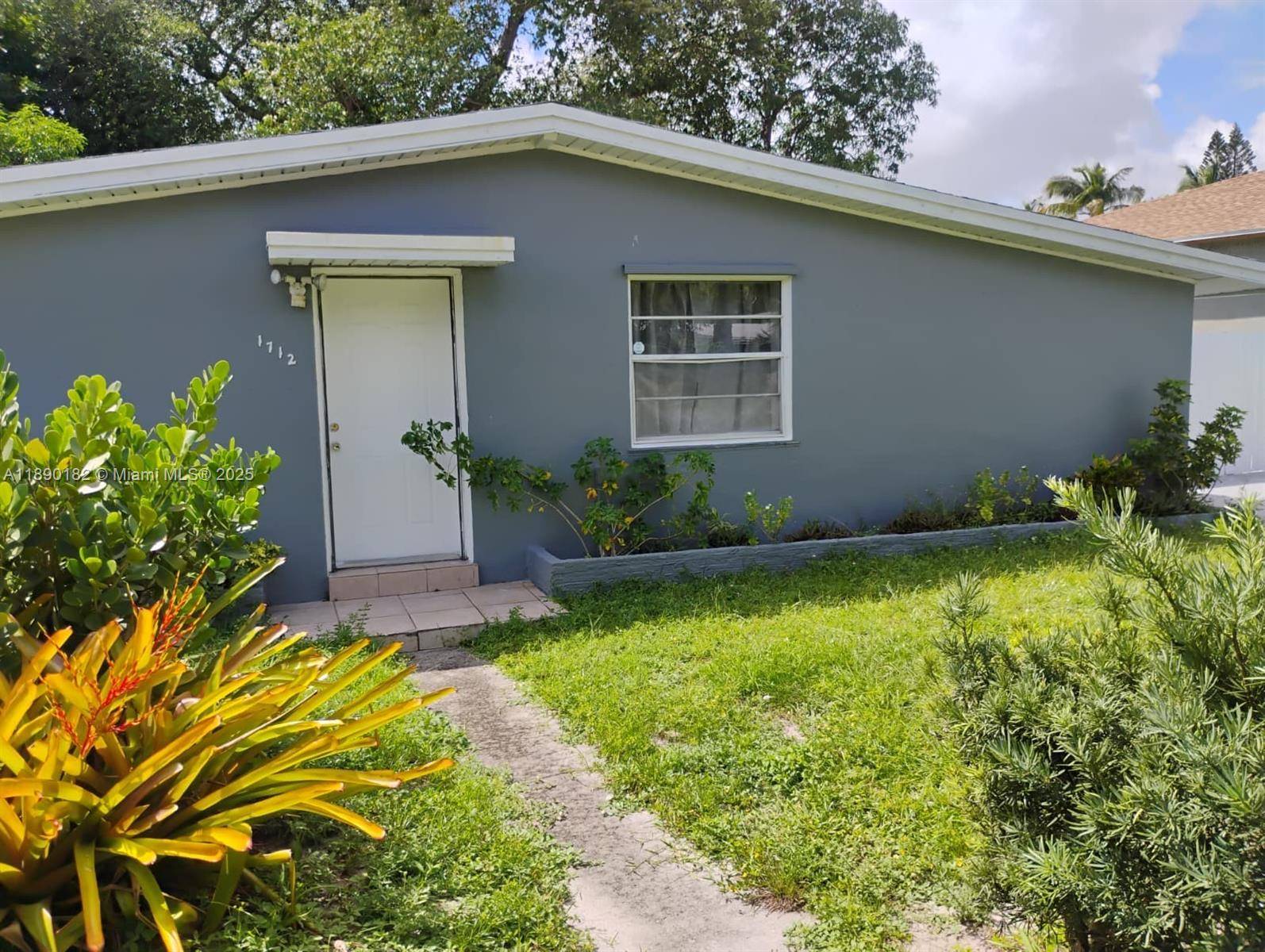 1712 NW 15th TerFort Lauderdale - picture