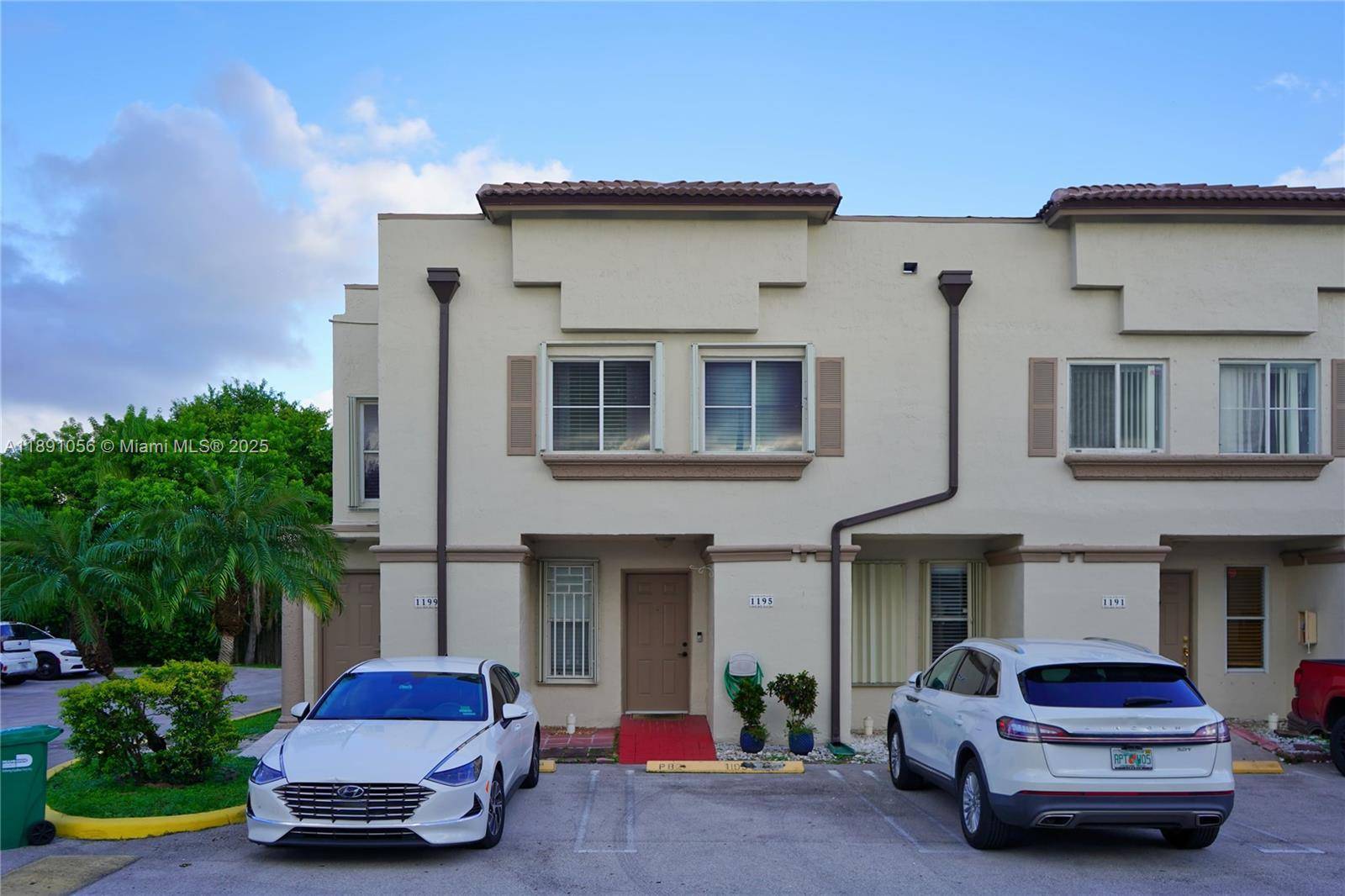 1195 NW 124th AveMiami - Townhouse condo unit 2202 - picture