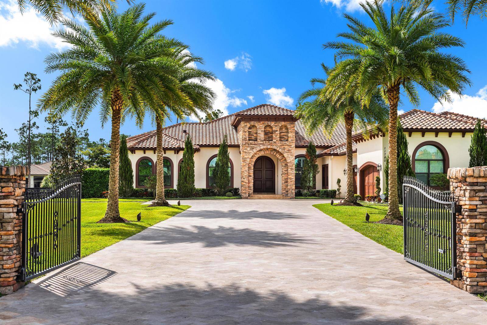 11780 OtterLake Worth - picture