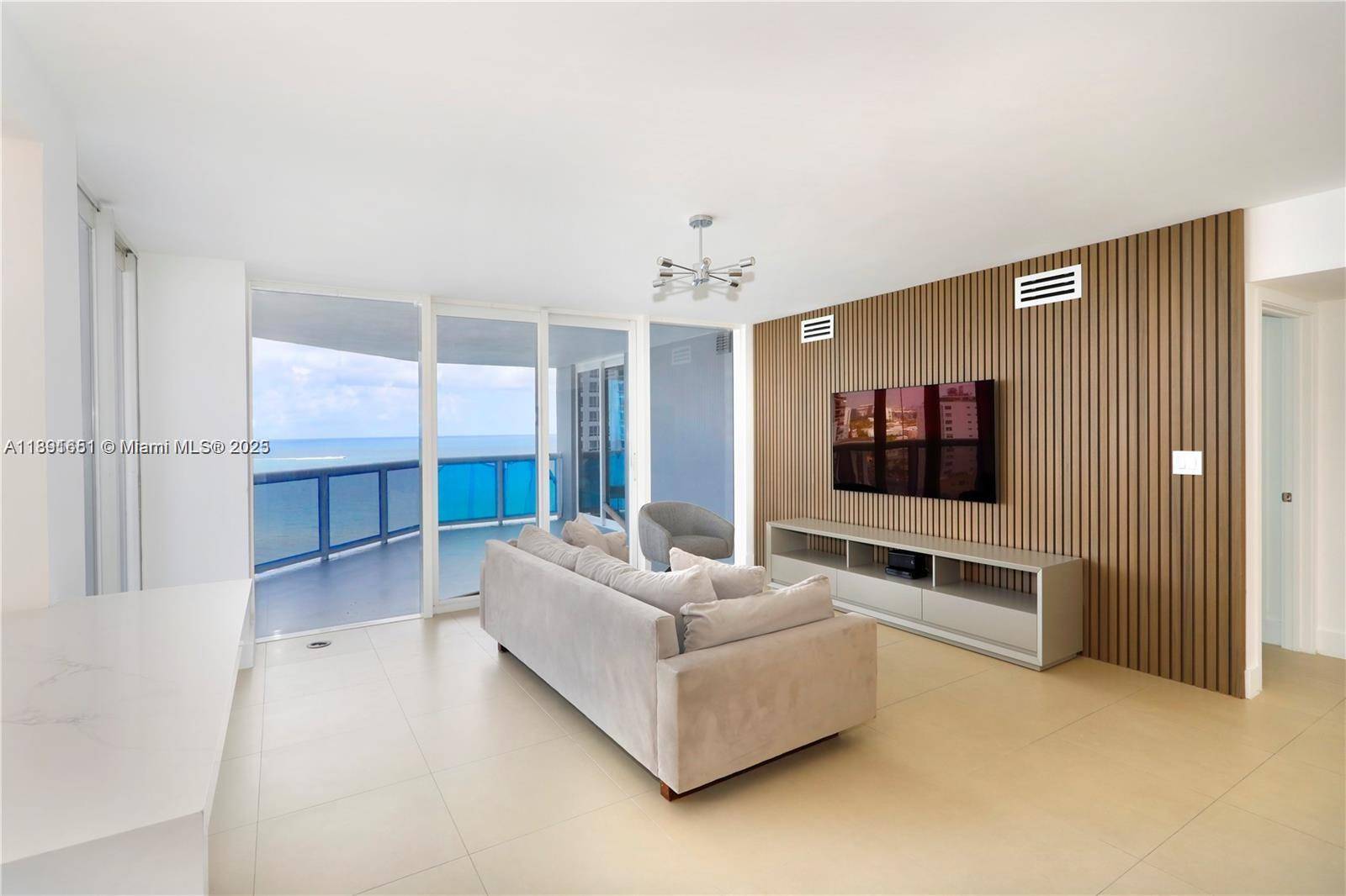 6301 Collins AveMiami Beach - Condo 5+ Stories,Condo condo unit 1608 - picture