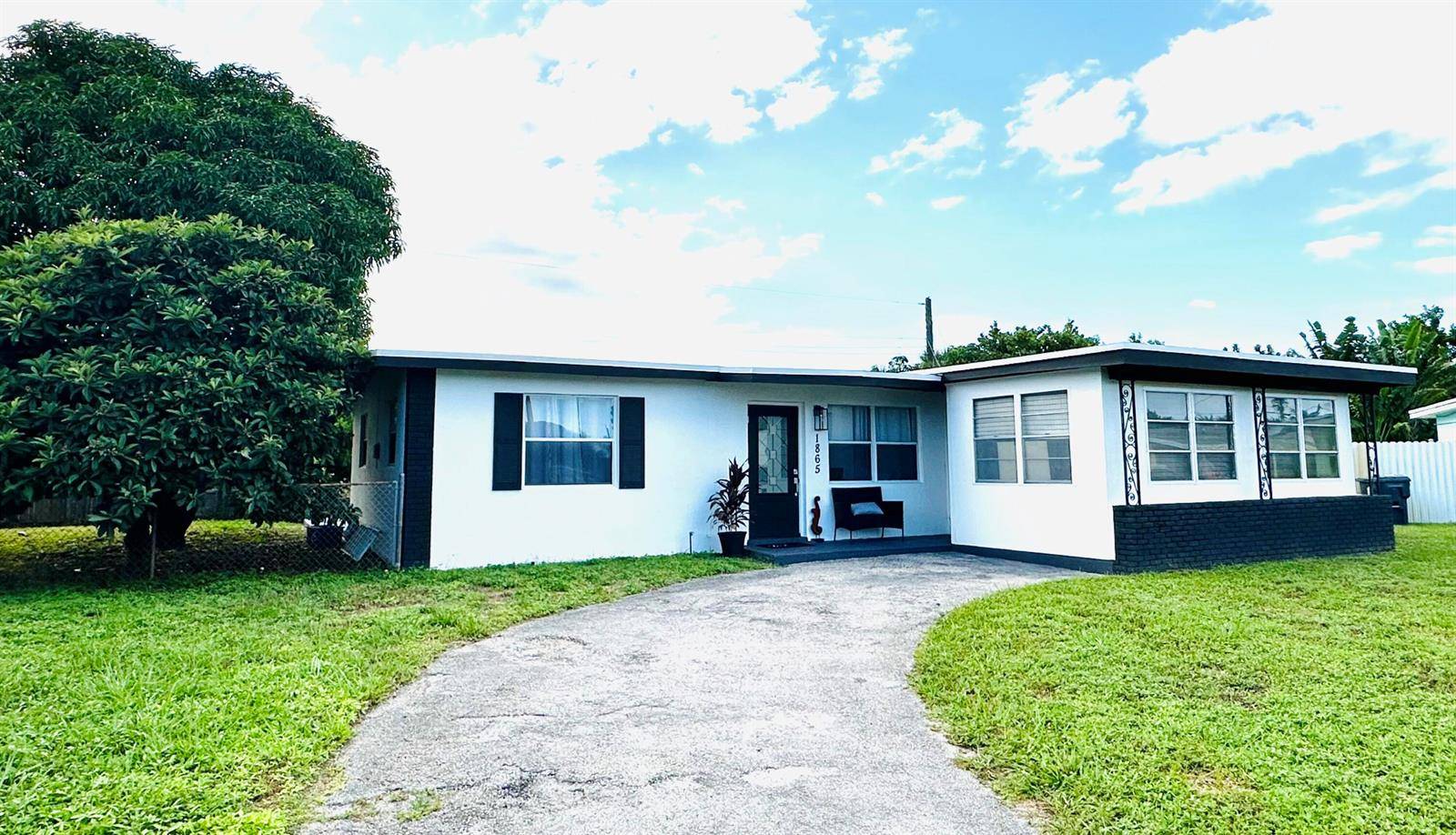 1865 W ChathamWest Palm Beach - picture