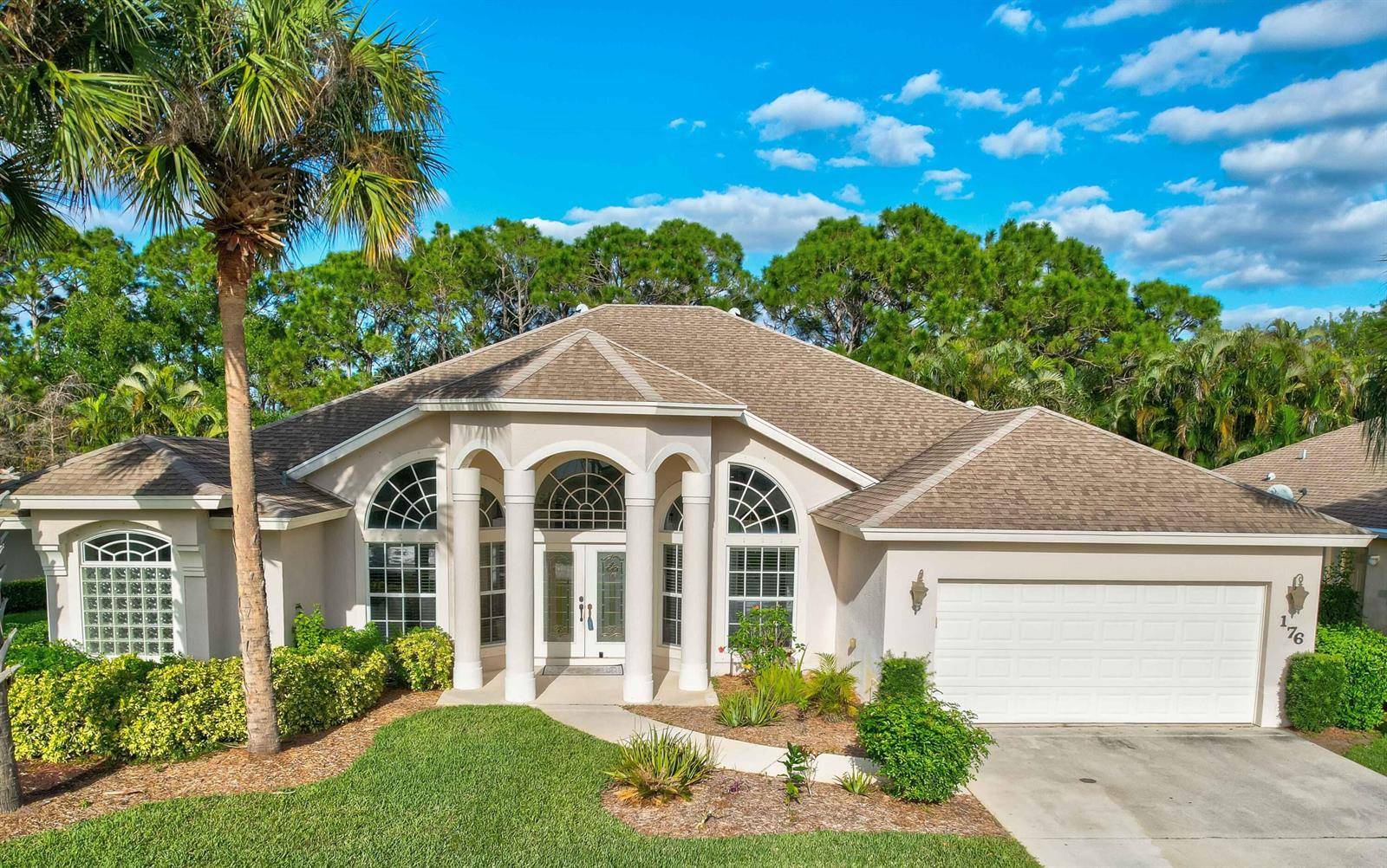 176 SW FernleafPort St. Lucie - picture
