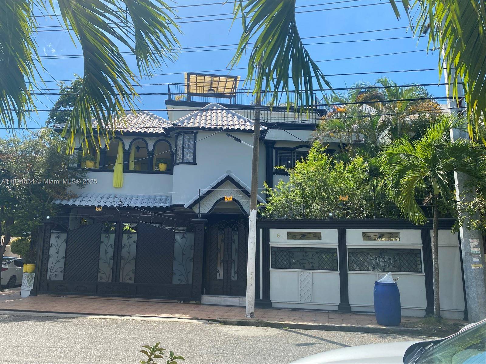 6 CALLE 29 ESTE - picture