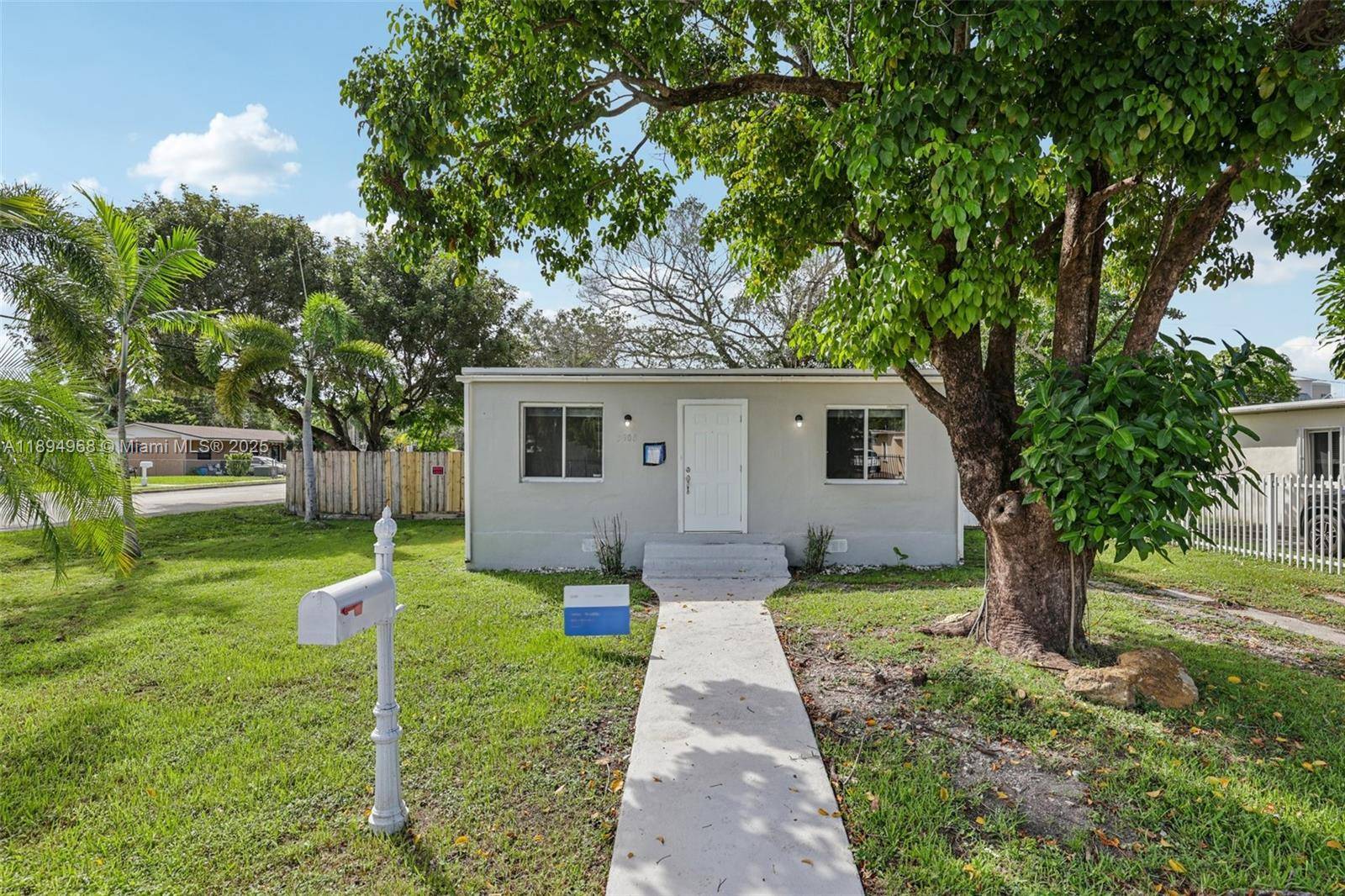 5900 SW 63rd StSouth Miami - picture