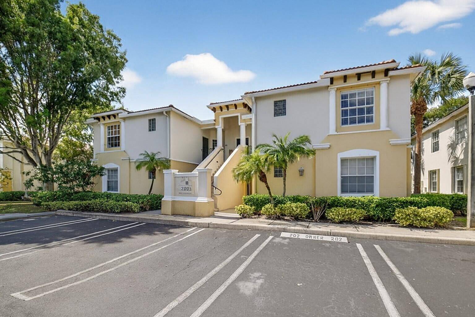 23269 CarolwoodBoca Raton - PINES OF BOCA BARWOOD COND,SEGOVIA SQUARE THE P condo unit 201 - picture
