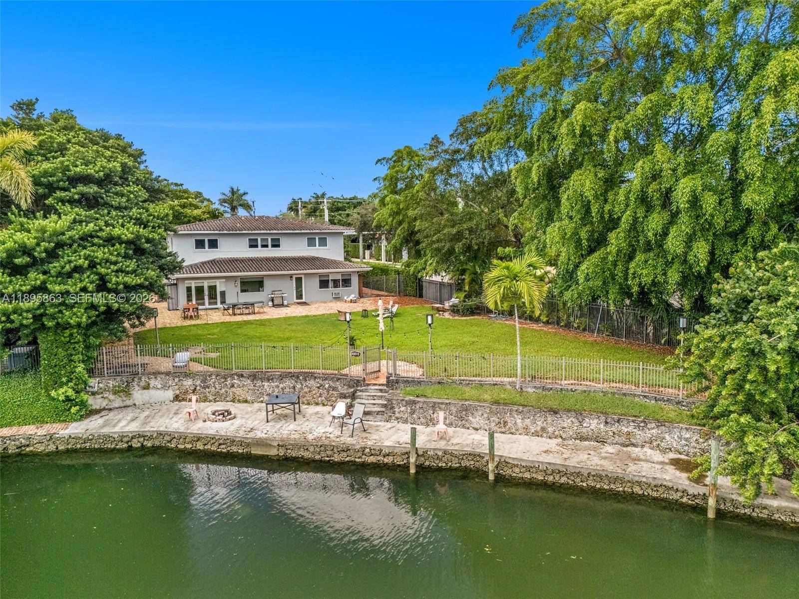 4801 University DrCoral Gables - picture