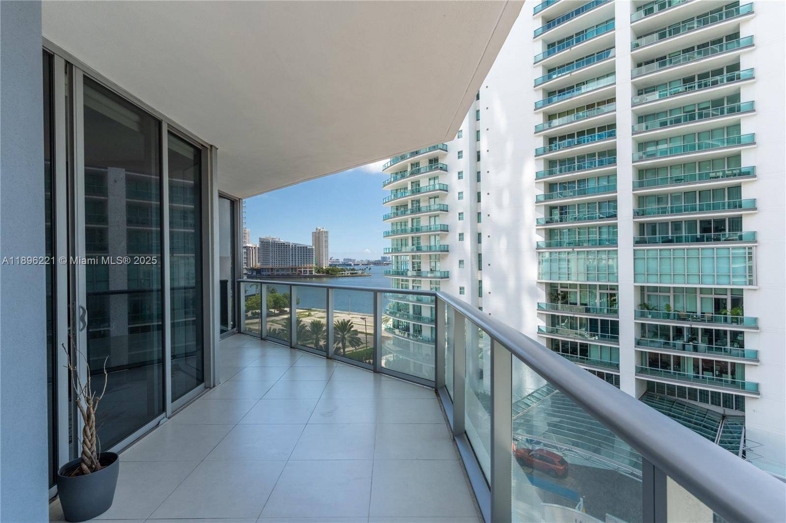 1300 Brickell Bay DrMiami - Condo 5+ Stories,Condo condo unit 808 - picture
