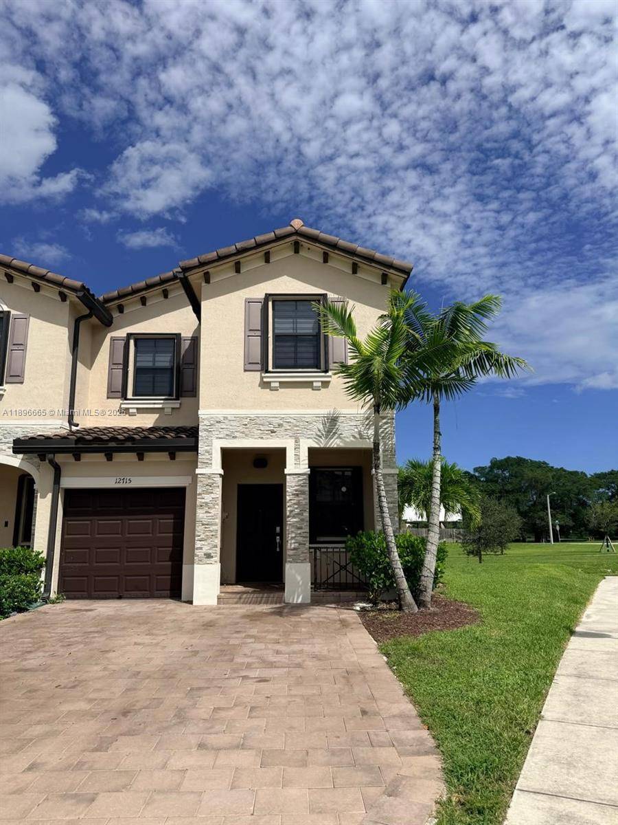 12715 SW 230th TerMiami - picture
