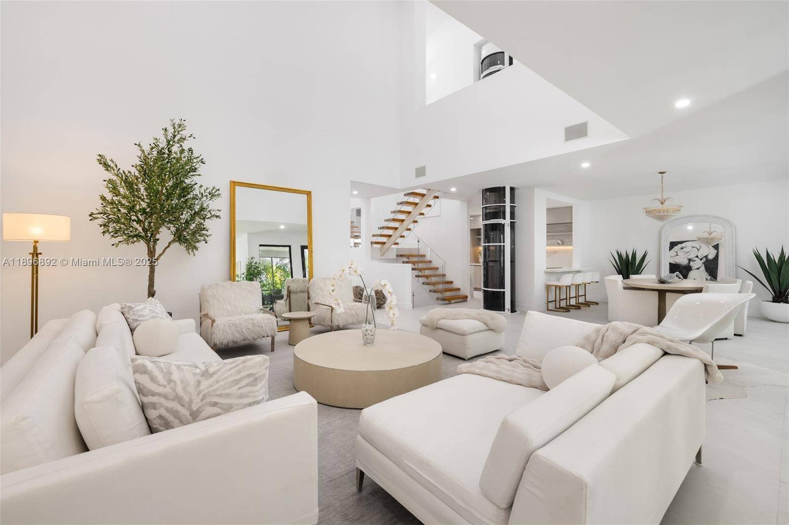 2000 S Bayshore DrCoconut Grove - Townhouse Fee Simple,Townhouse condo unit 4 - picture