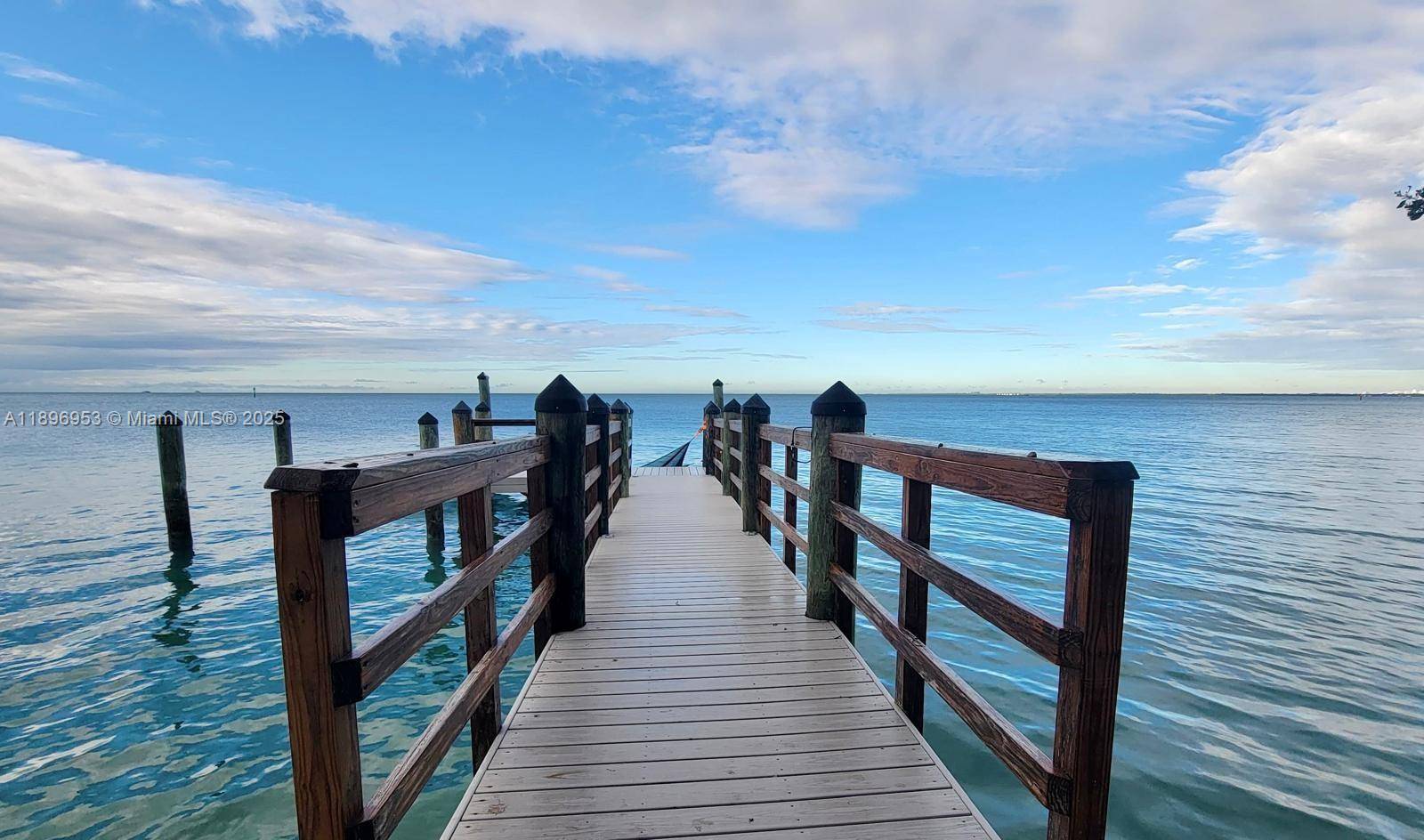 640 S Mashta DrKey Biscayne - picture