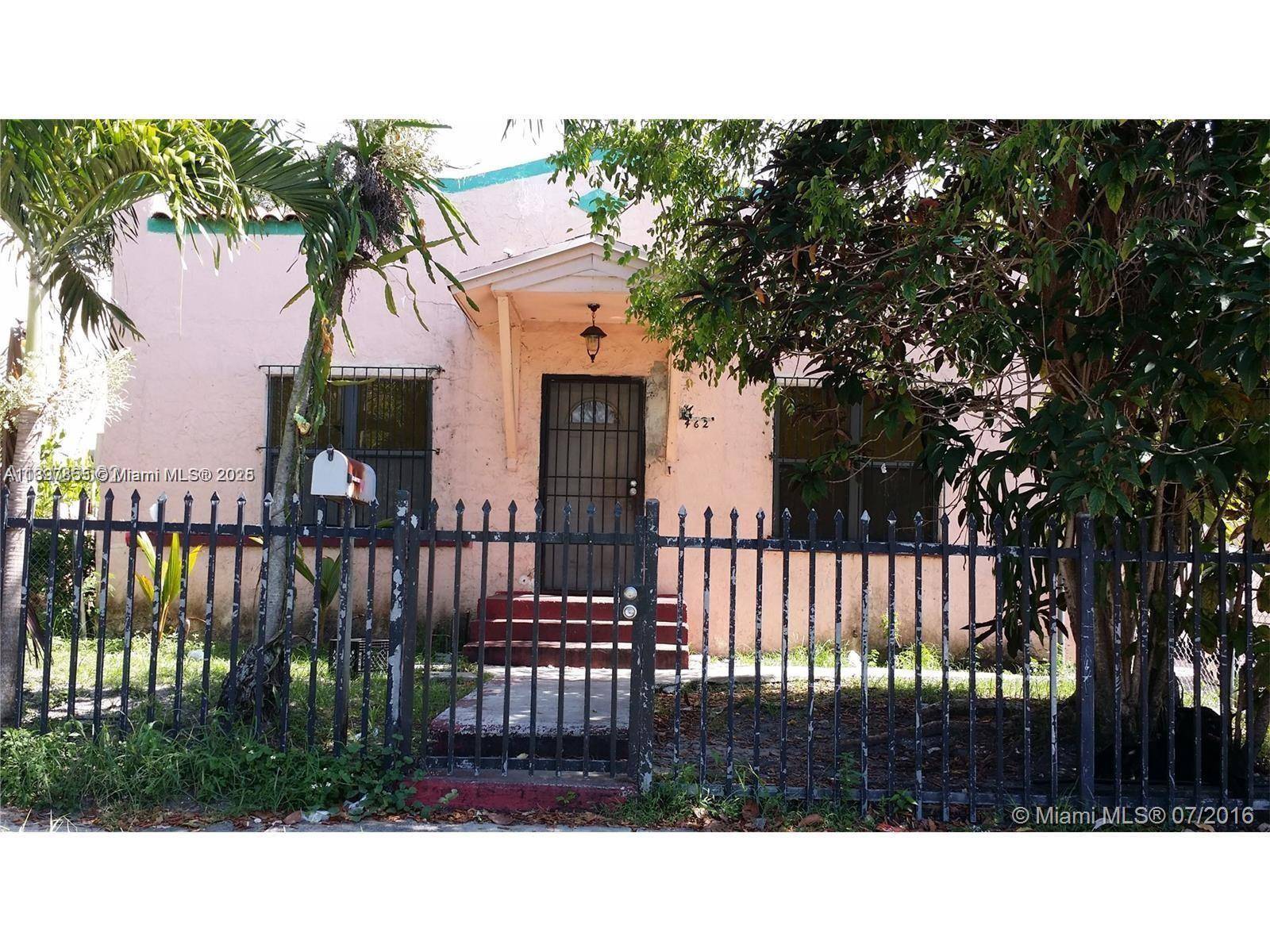 462 NE 64th StMiami - picture