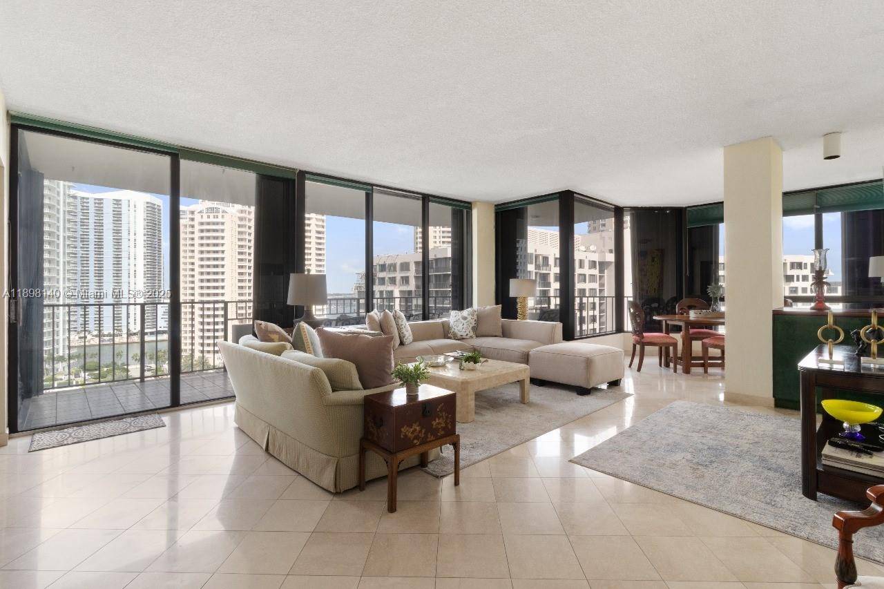 520 Brickell Key DrMiami - Condo 1-4 Stories,Condo condo unit A1616 - picture
