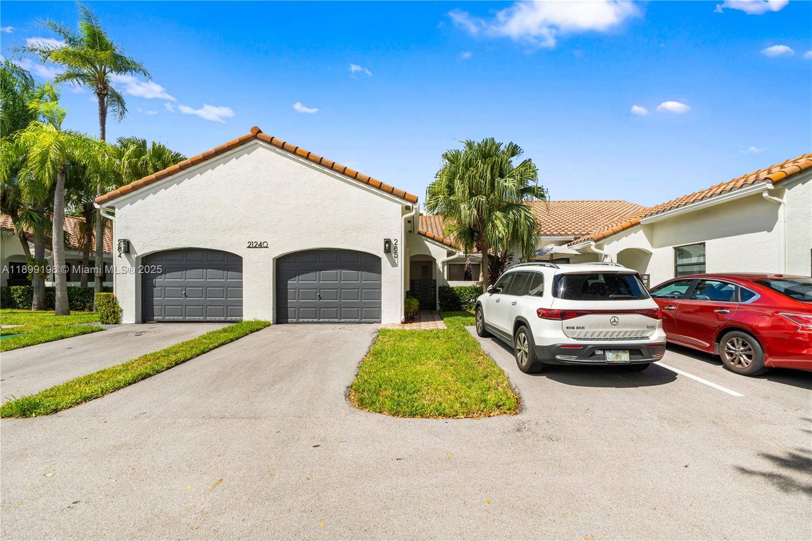 21240 Harbor WayAventura - Villa Condo,Condo condo unit 285-28 - picture