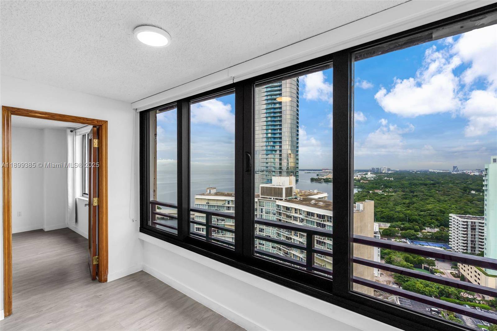 2333 Brickell AveMiami - BRICKELL BAY CLUB CONDO condo unit PH208 - picture