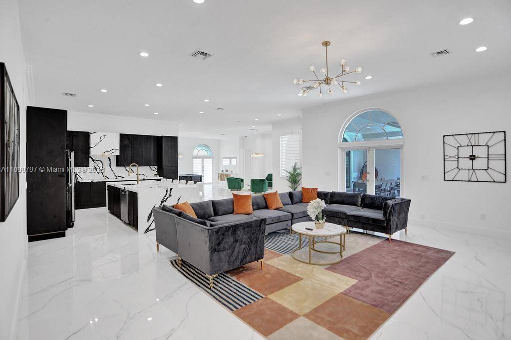 3152 SW 147th AveDavie - picture