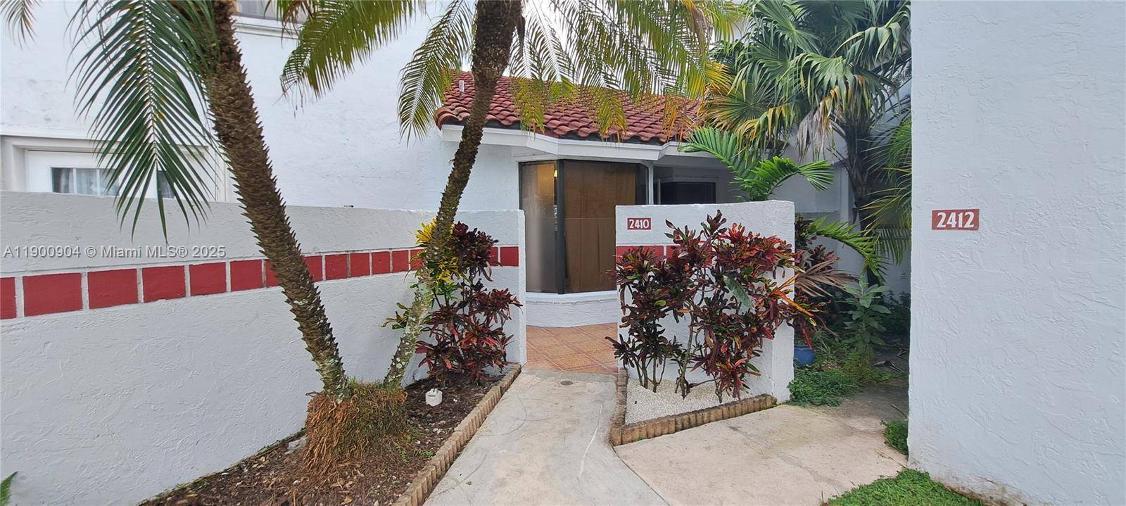 2410 San Remo CirHomestead - picture
