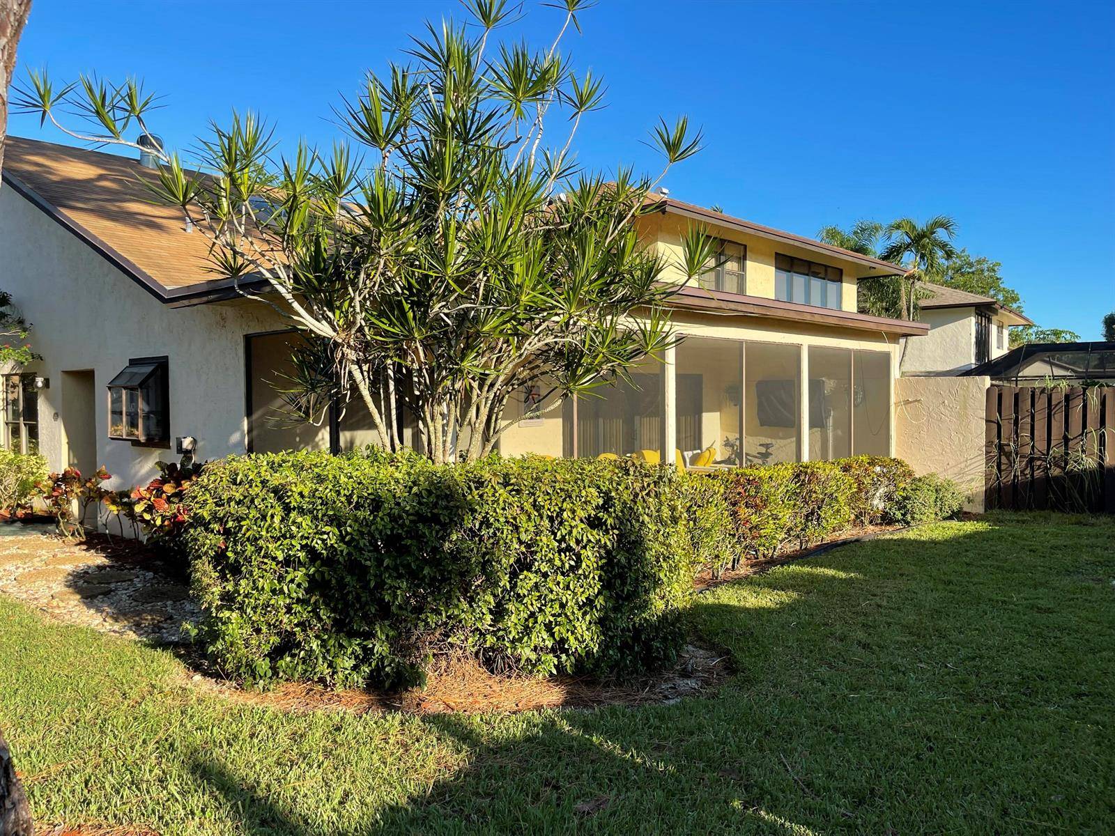 354 SW 28thDelray Beach - picture
