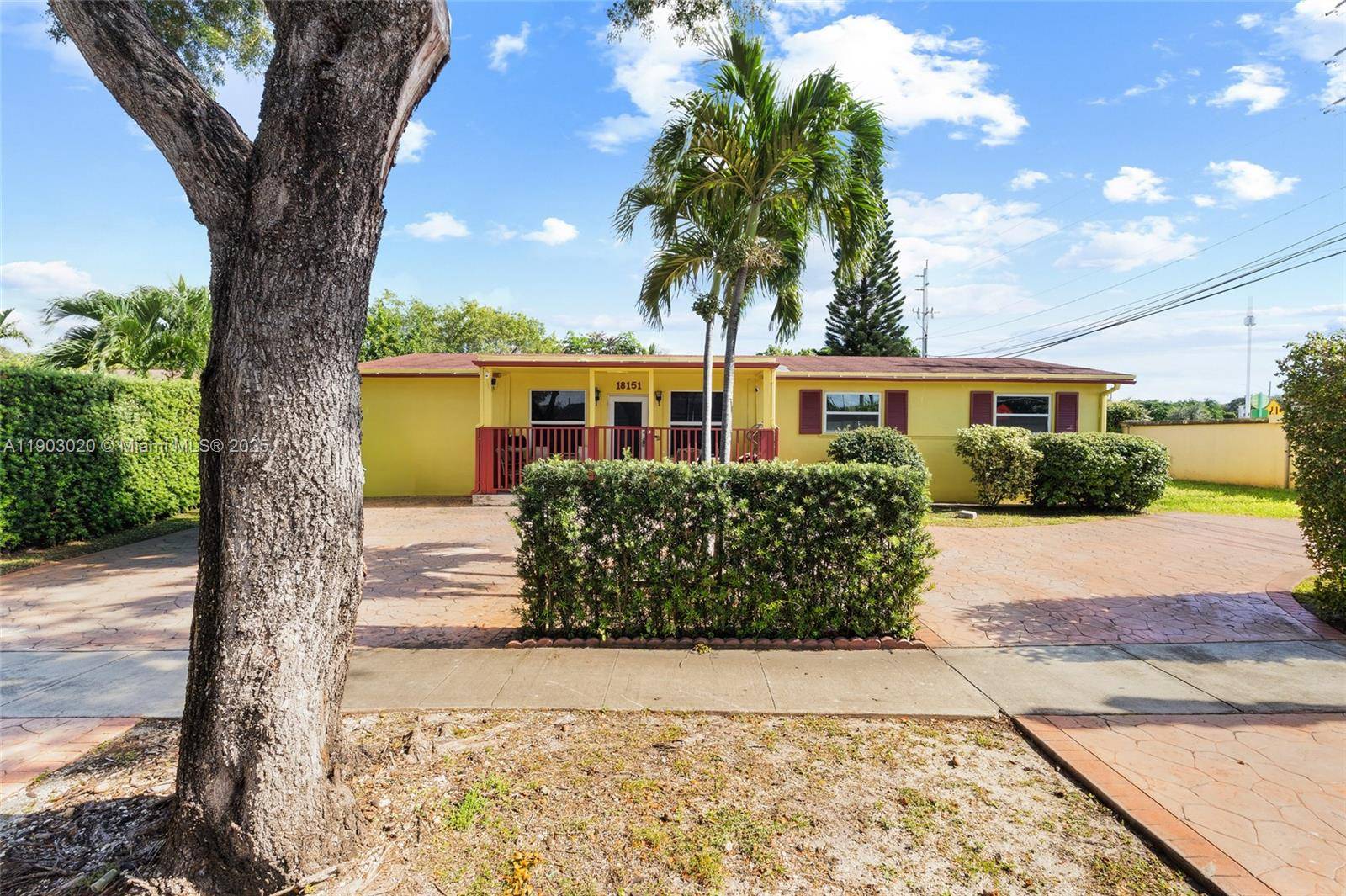 18151 NE 9th CtNorth Miami Beach - picture