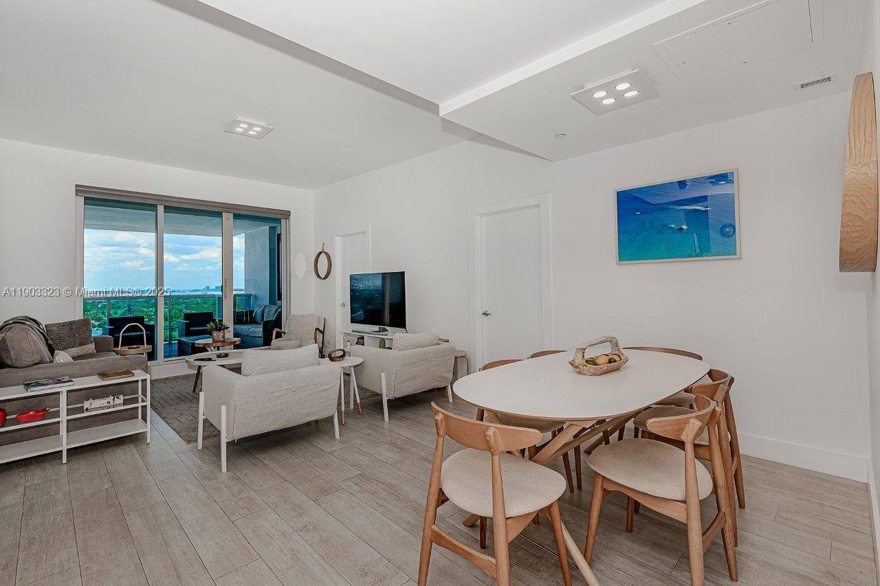 2301 Collins AveMiami Beach - RONEY PALACE CONDO condo unit PH21 - picture