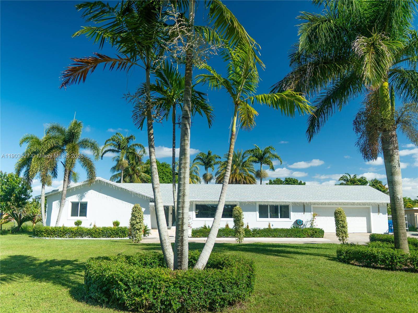 19245 SW 188th StMiami - picture