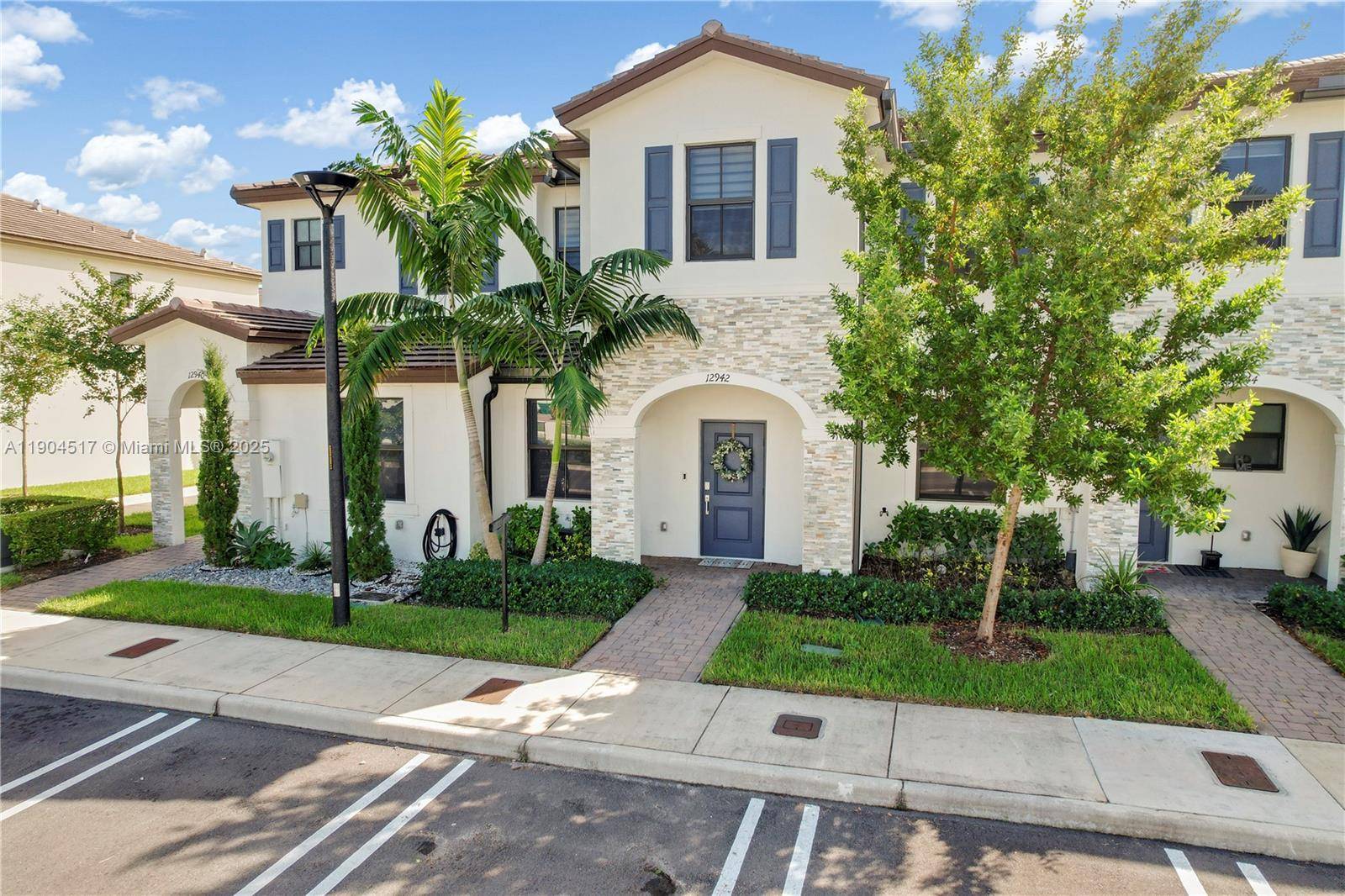 12942 SW 232nd TerHomestead - picture